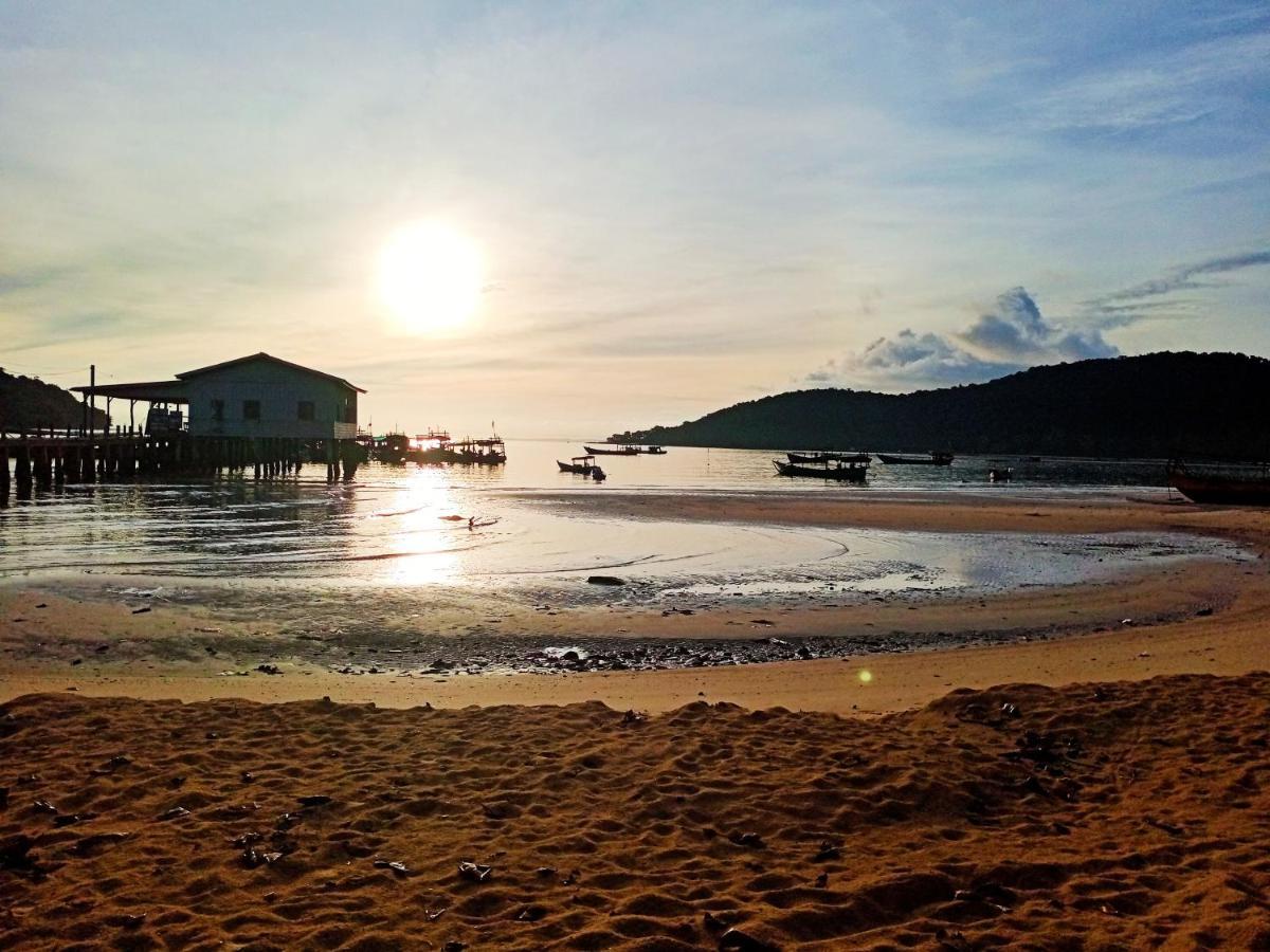 The Azure - M'Pai Bay Hotell Koh Rong Sanloem Exteriör bild