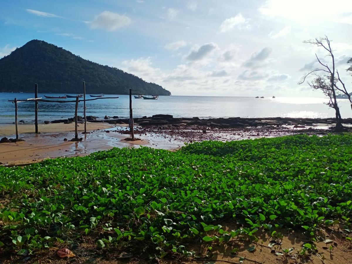 The Azure - M'Pai Bay Hotell Koh Rong Sanloem Exteriör bild